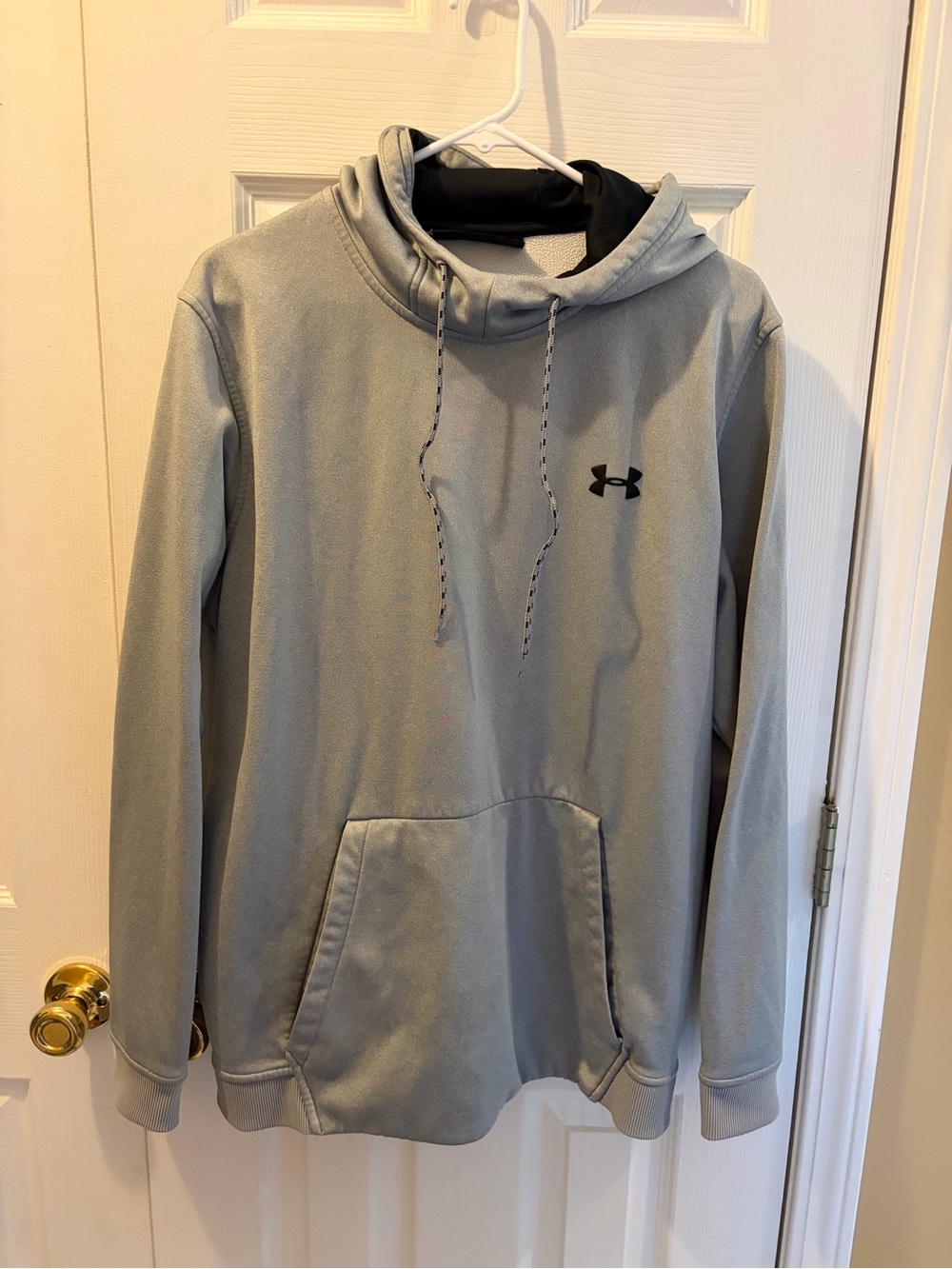 Under Armour Men’s Light Gray Hooded Pullover with Black Logo